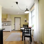 Verona - Apartment Paide